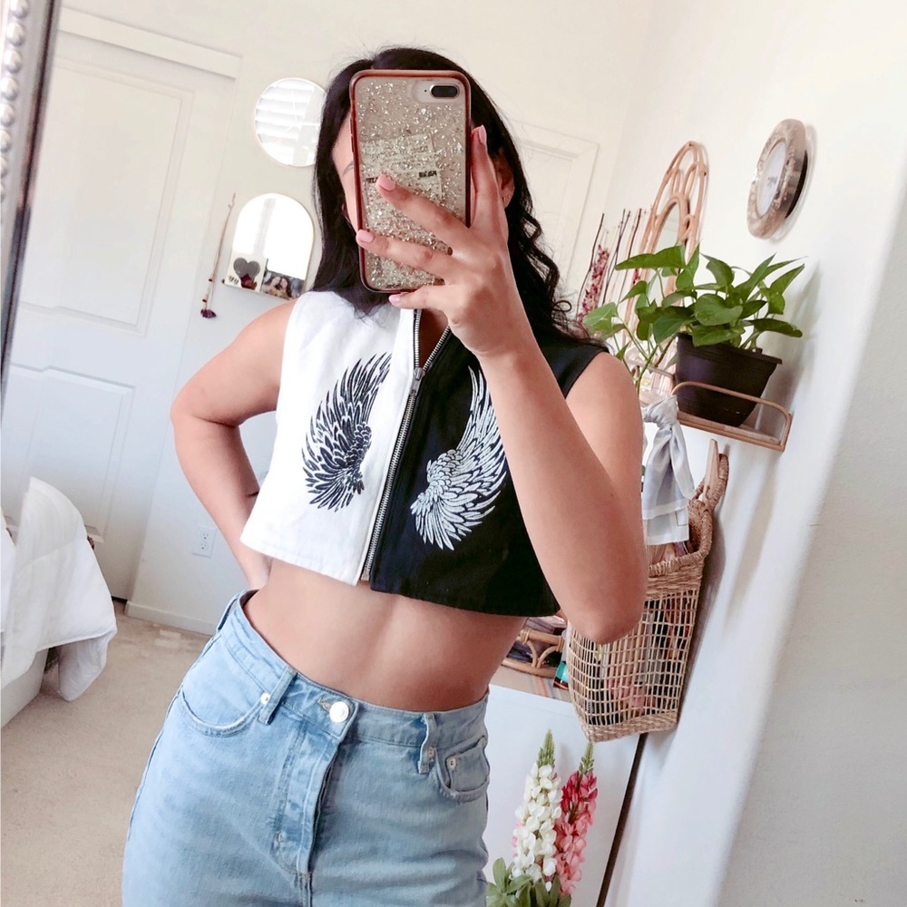 Vintage zipped up crop top